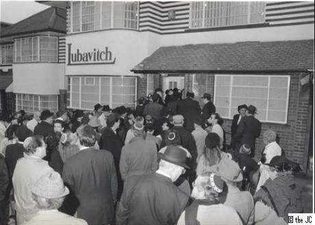 lUBAVITCH+-+OPENING+EDG.jpg